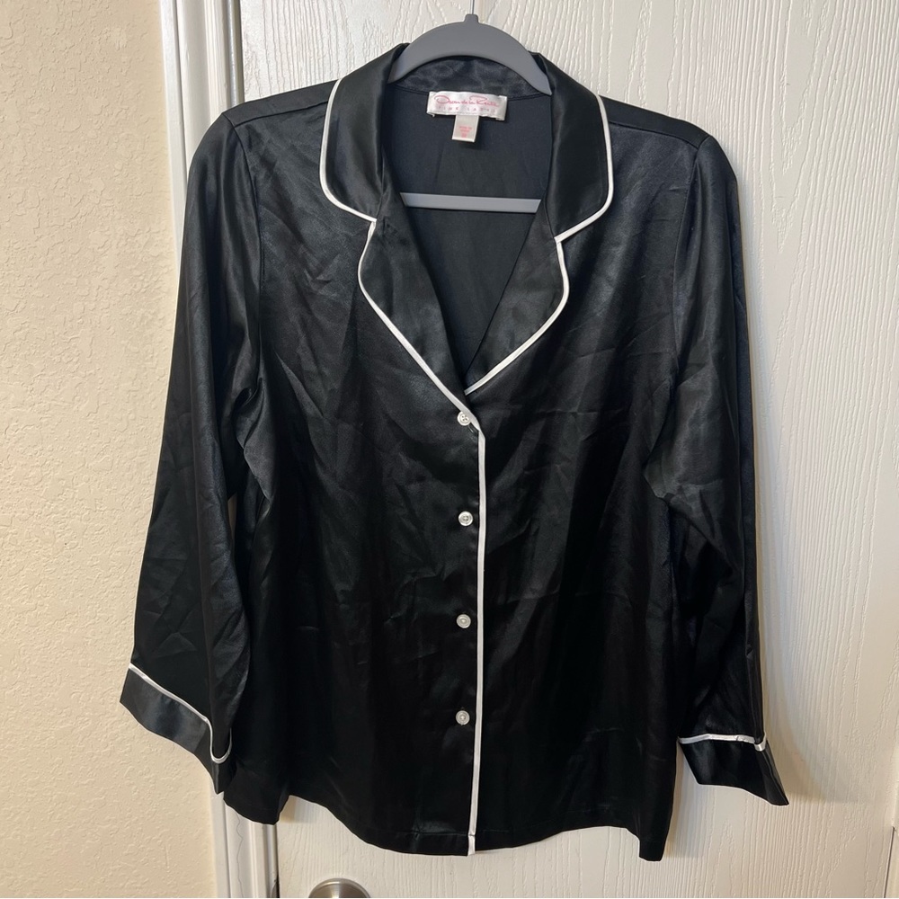 Oscar de la Renta Pink Label Black Satin-Like Sleepwear Top, Women's Size M